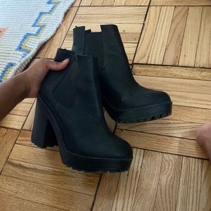 H&M classic night-out booties